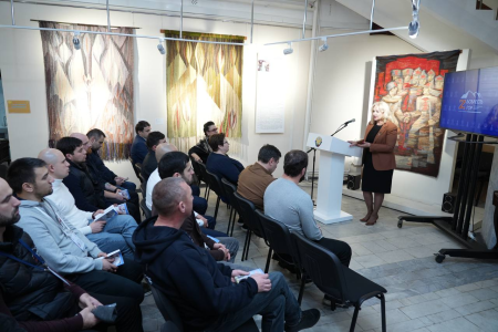 Встреча участников программы «Доблесть гор» в Дагестанском музее изобразительных искусств