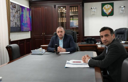 Корголи Корголиев принял участие в совещании Правительства РД в режиме ВКС